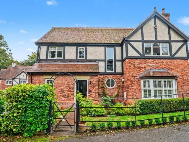 House for sale in Potters Corner, East Midlands