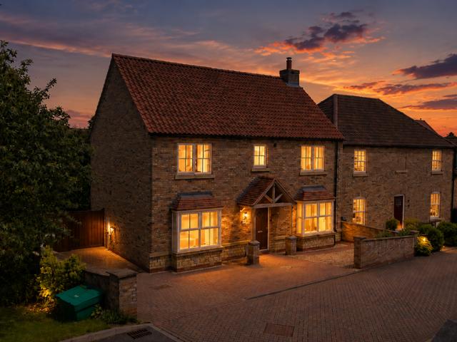 House for sale in Cherry Willingham, West Lindsey
