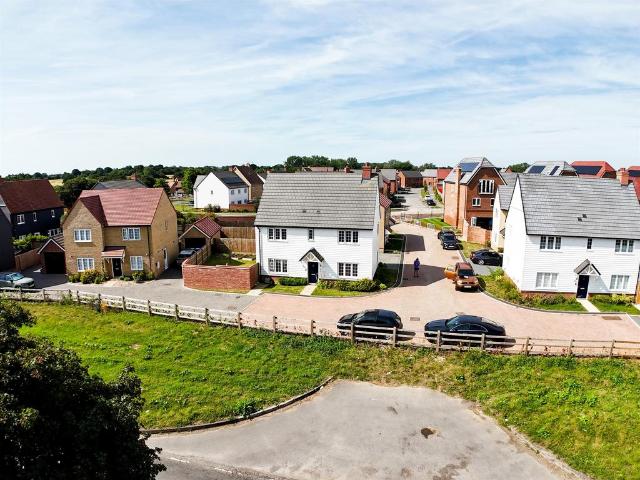 House for sale in Chipping Hill, Essex