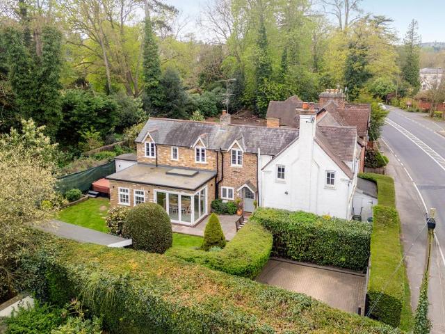 House for sale in Shrubs Hill, Sunningdale