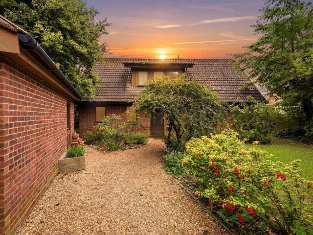 House for sale in Drybridge Hill, Eastbridge