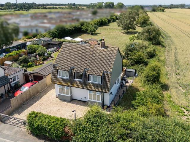 House for sale in Bedfordshire
