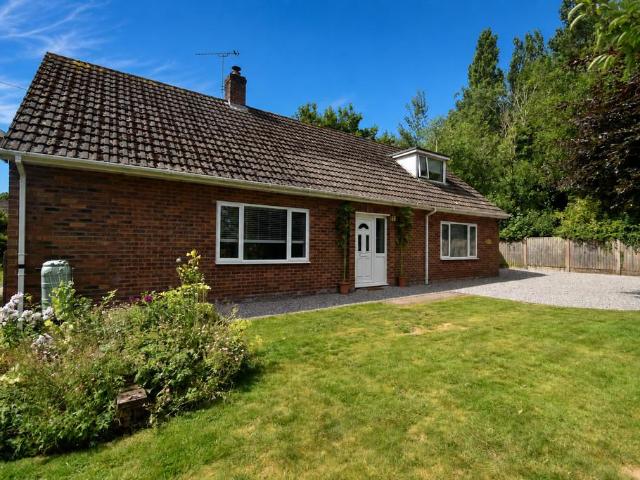 House for sale in Bronington, Wales
