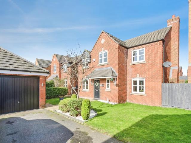 House for sale in Kettlebrook, Staffordshire
