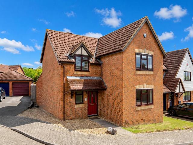 House for sale in Shenley Brook End, Milton Keynes