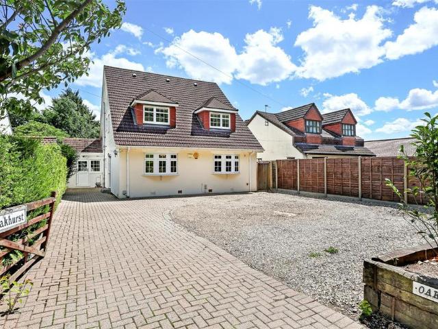 House for sale in Debden Green, Epping