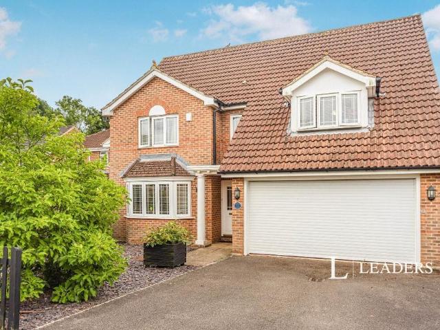 House for sale in Goddards' Green, Perryfields
