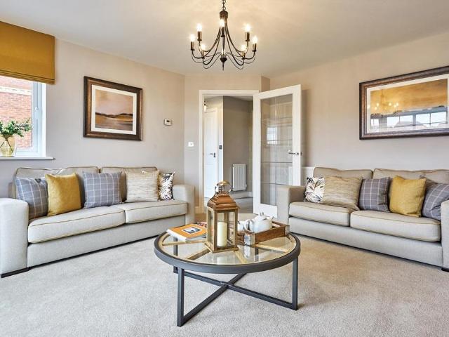 House for sale in Green Close, Warwickshire