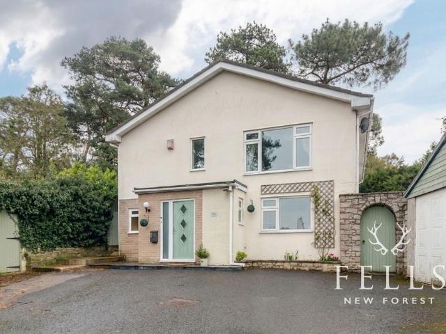 House for sale in Avon Castle, St Leonards