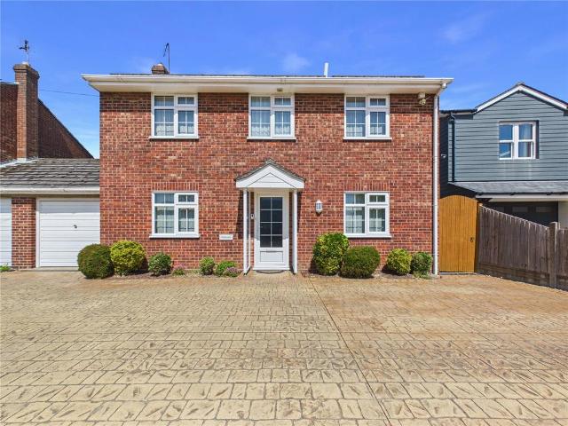 House for sale in Elmstead, Dale Hill