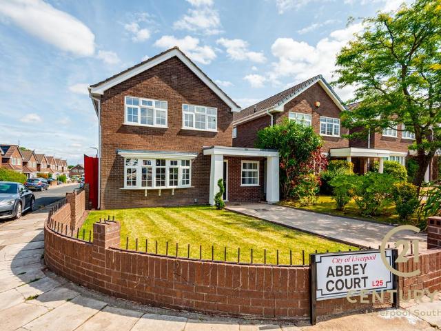 House for sale in Woolton, Calderstones