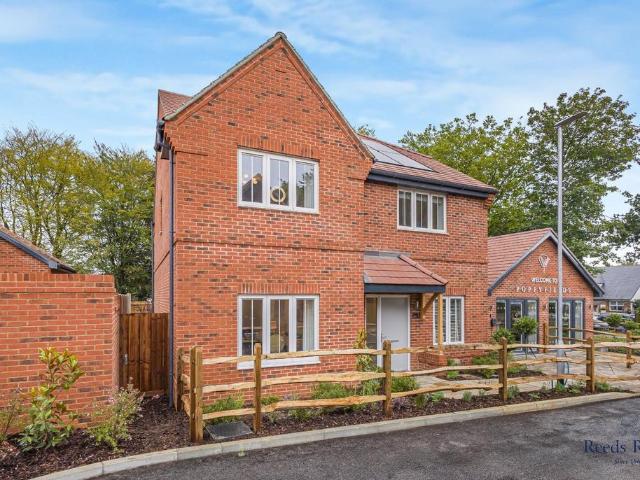 House for sale in Hawkinge, Gibraltar
