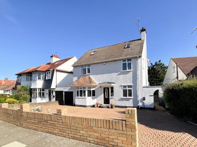 House for sale in Alton Barnes, Essex