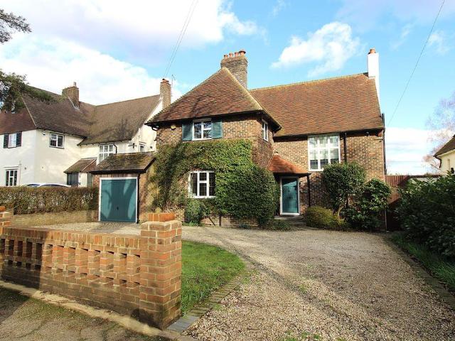 House for sale in Nork, Red Hill