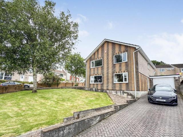 House for sale in Saltash, Cornwall
