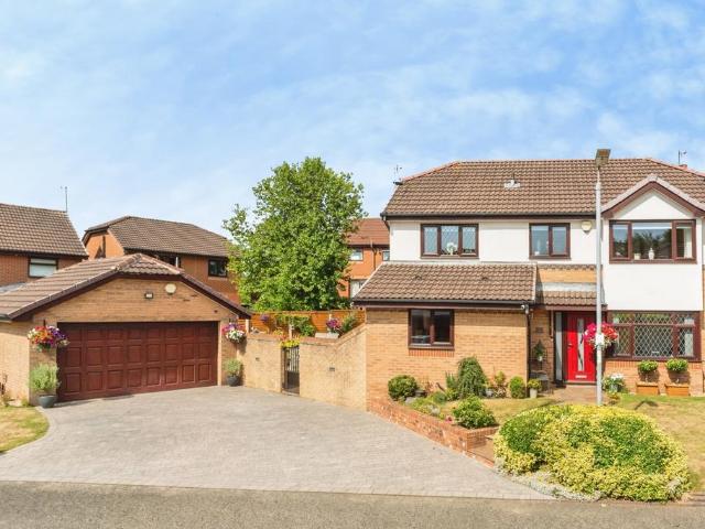 House for sale in Daisy Hill, Lee Bank