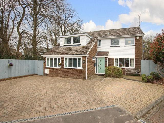 House for sale in Pouchen End, Hertfordshire