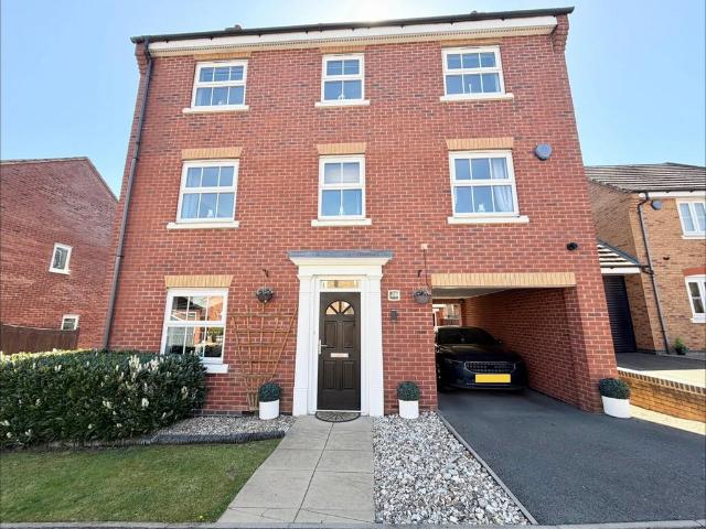 House for sale in Dunns Bank, Quarry Bank