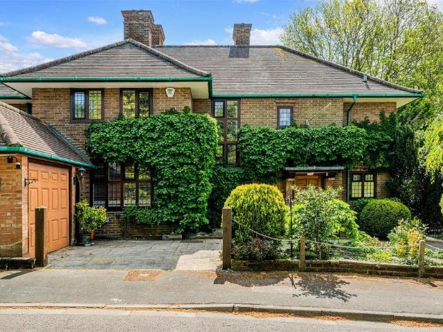 House for sale in Red Hill, Surrey