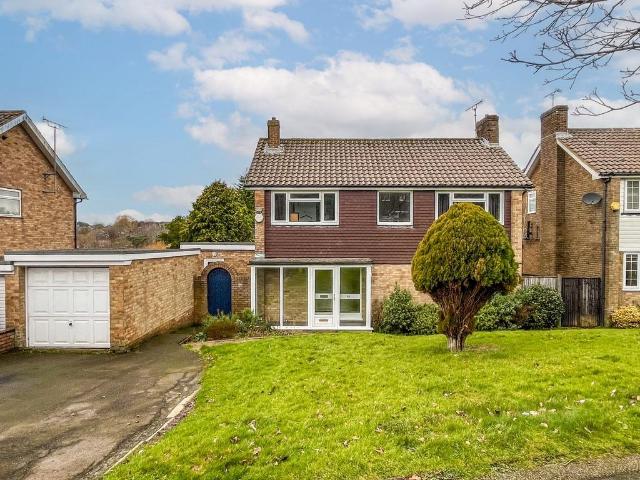 House for sale in West Marina, Guestling Green