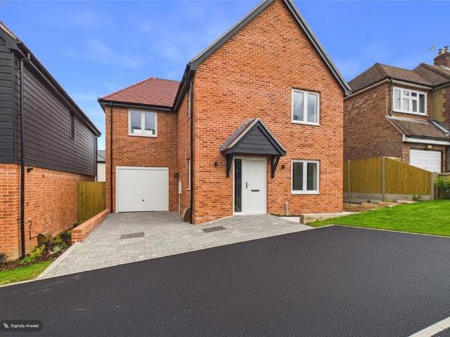 House for sale in Navestock Side, Essex