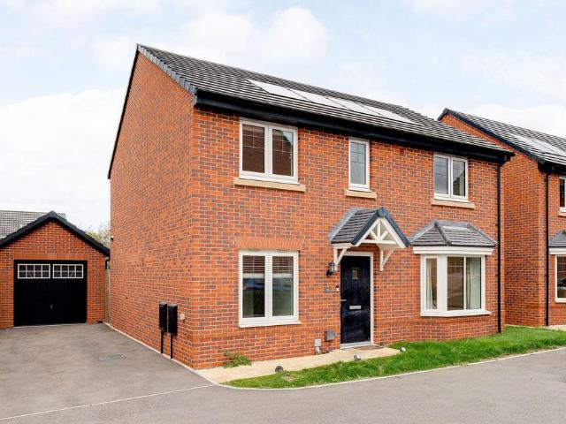 House for sale in Kings Moat Garden Village, Chester