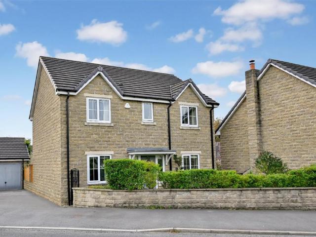House for sale in Shaw Lane, Guiseley