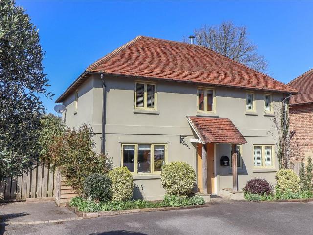 House for sale in Barton Stacey, Hampshire