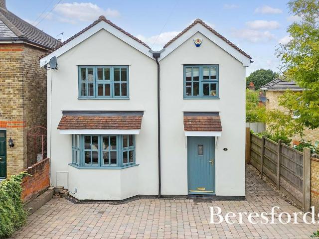 House for sale in Warley, Brentwood