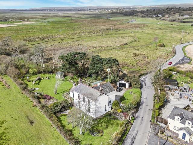 House for sale in Gorseinon, Wales