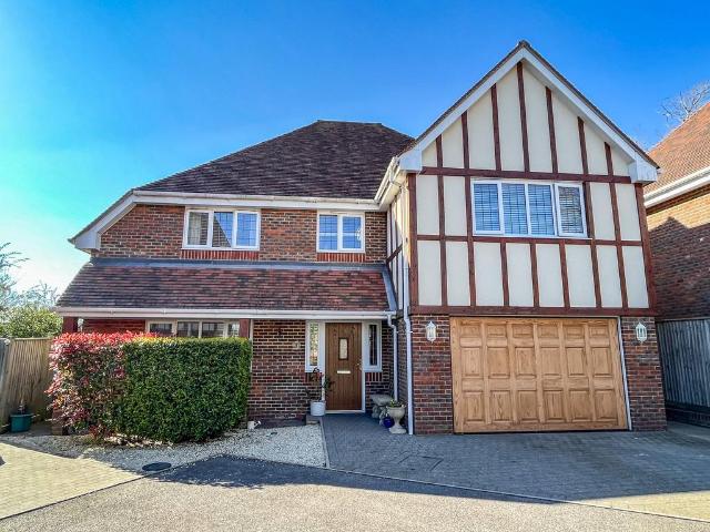 House for sale in Guestling Green, East Sussex