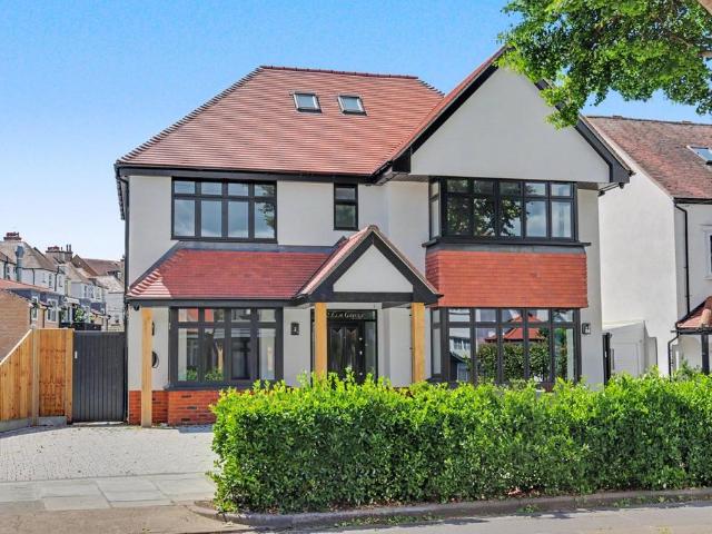 House for sale in North Shoebury, Alton Barnes