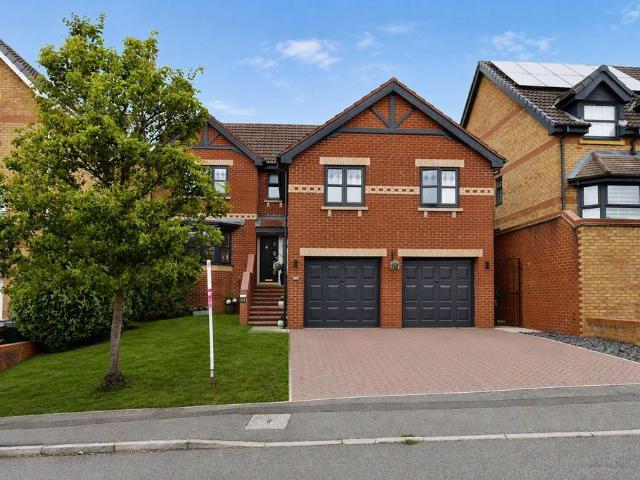 House for sale in Aston cum Aughton, Swallownest