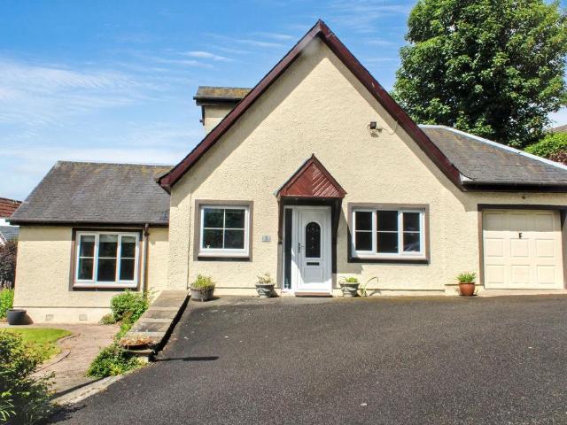 House for sale in Alloa, Scotland