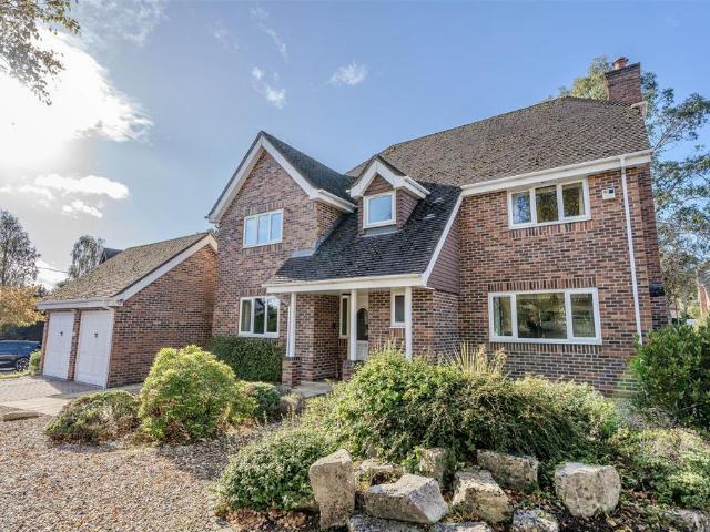 House for sale in St Leonards, East Dorset