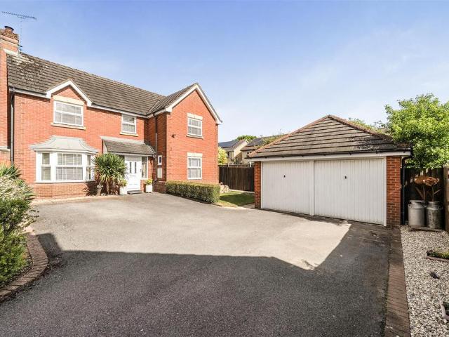 House for sale in Chippenham, Wiltshire