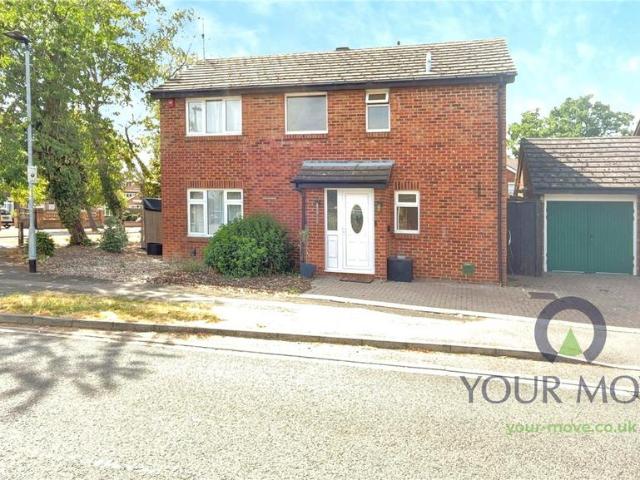 House for sale in Woodlands Park, Bedford