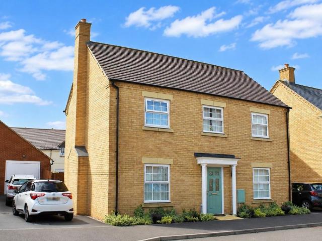House for sale in Stotfold, Bedfordshire
