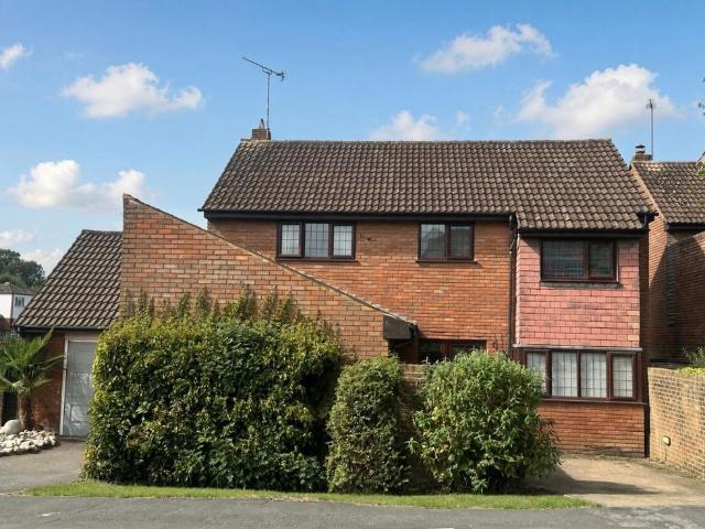 House for sale in Bovingdon Green, Dacorum