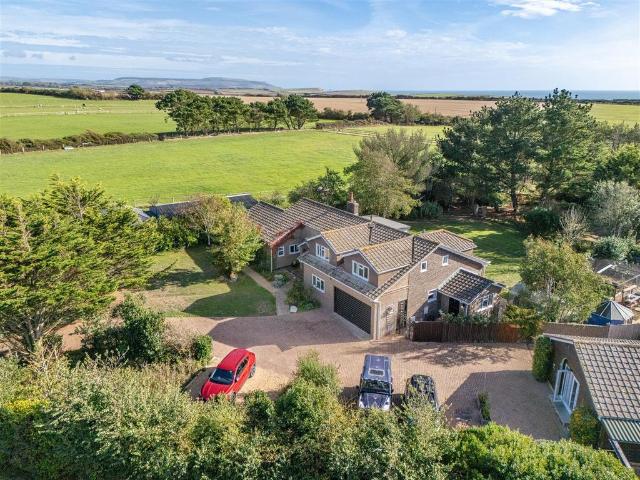 House for sale in Chilton Green, Brighstone