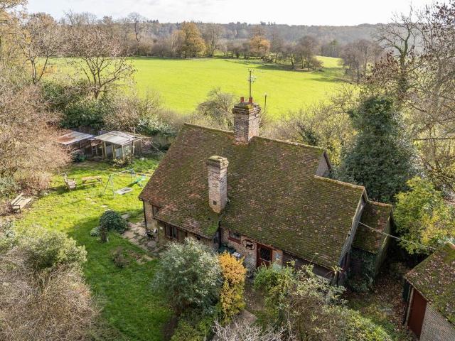 House for sale in Ivinghoe, Pouchen End