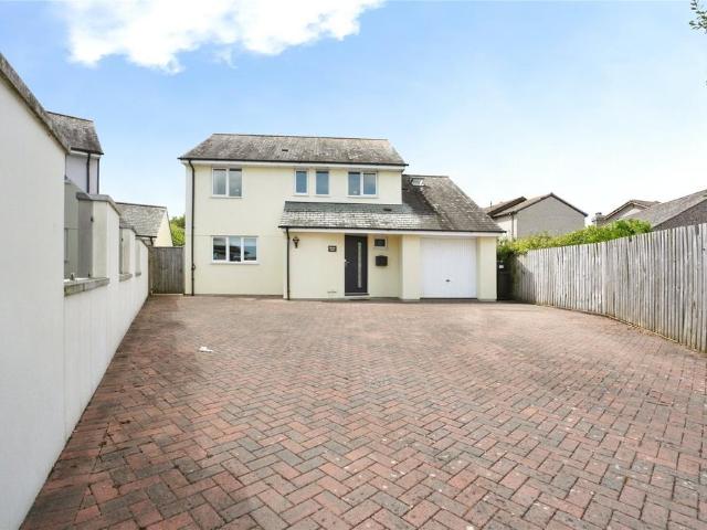 House for sale in Lamellion, Cornwall