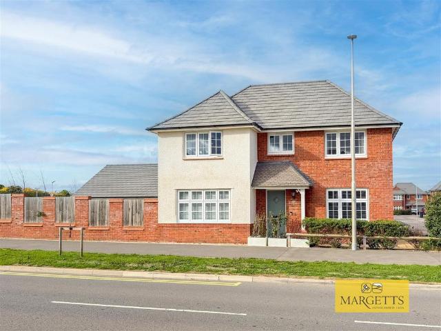 House for sale in Myton Park, Warwick
