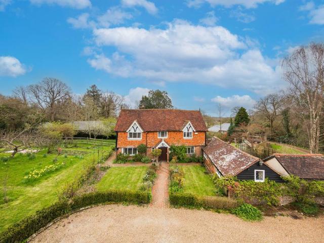 House for sale in The Butts, Kent