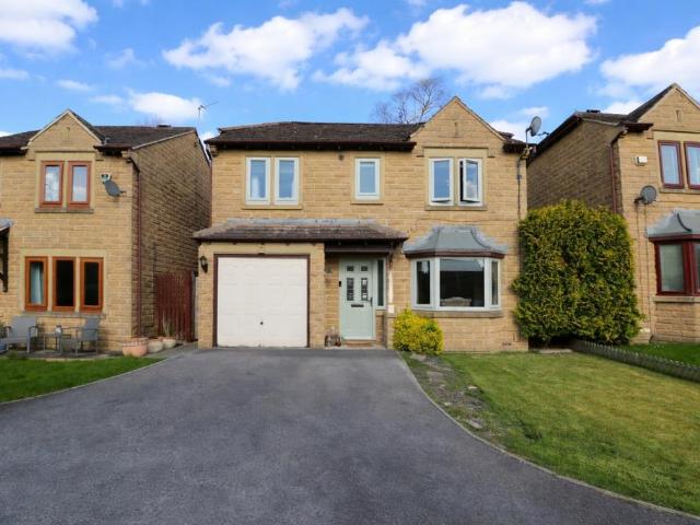House for sale in Roberttown, West Yorkshire