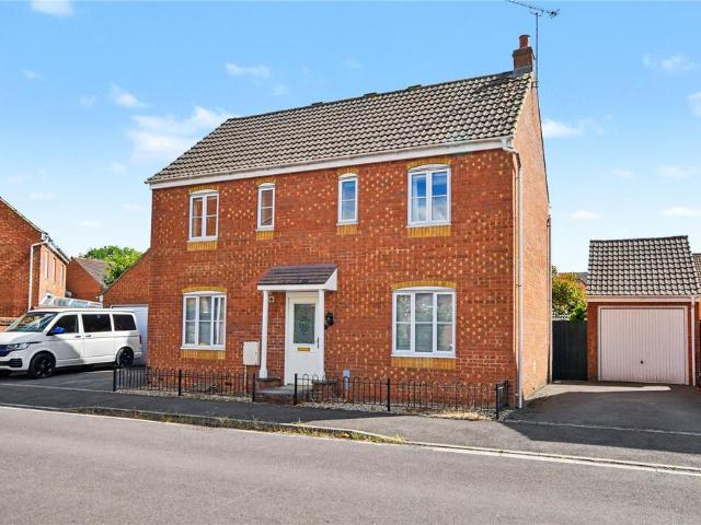 House for sale in Halcon, Rumwell