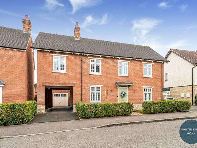 House for sale in Carpenter's Place, Brackley