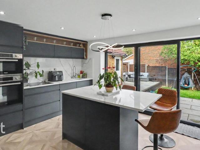 House for sale in Repton Park South, Ashford