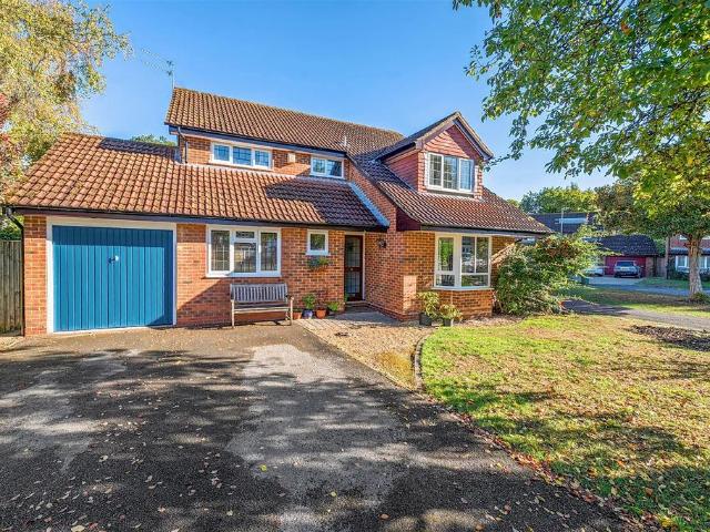 House for sale in Church Crookham, Hart