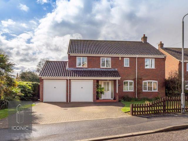 House for sale in Crostwick, Norfolk